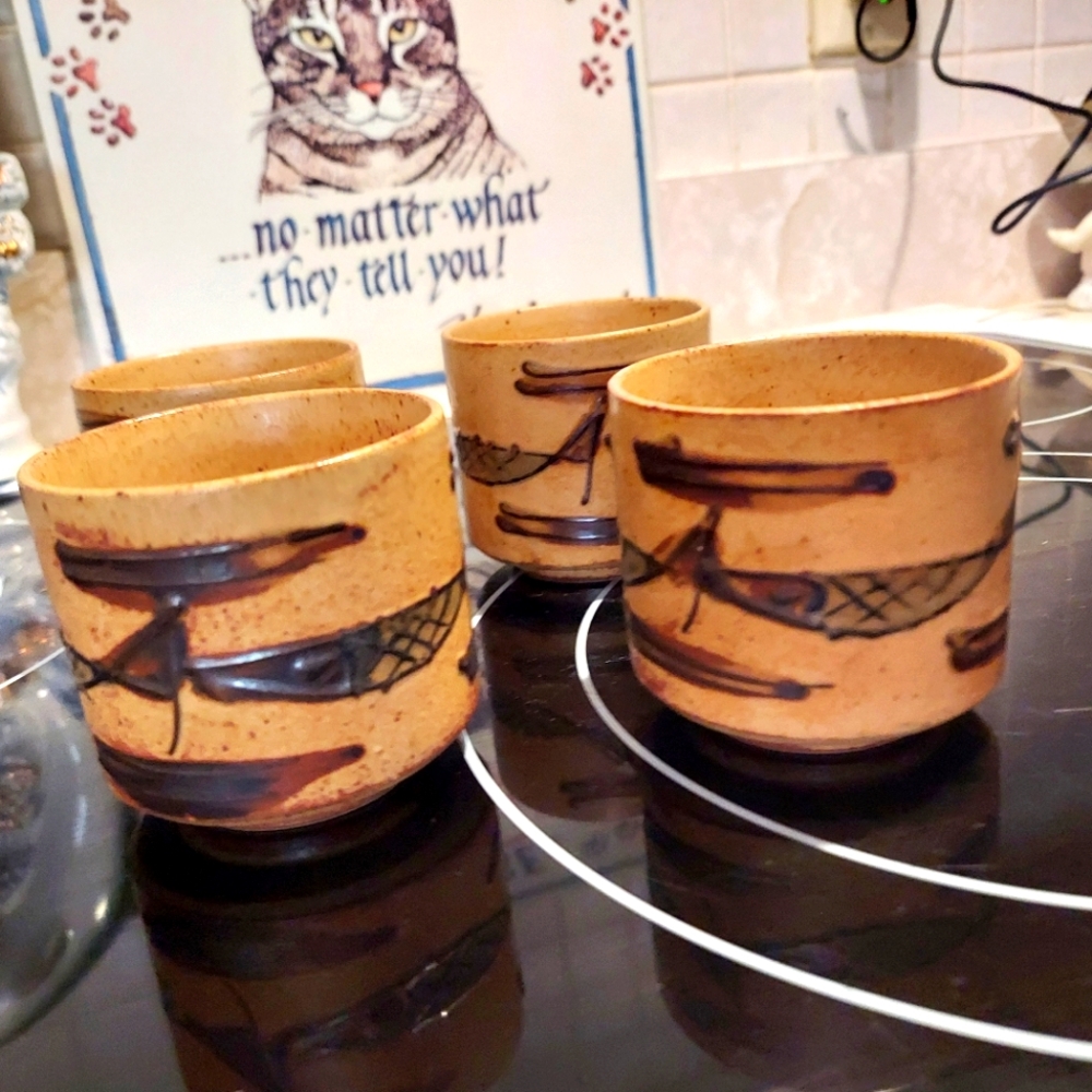 Vintage Wony Japan Ltd Fish Tea Pot Cups Set Tan Stoneware